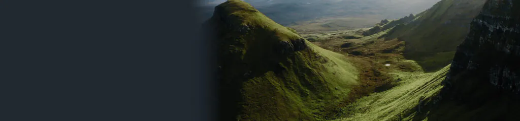 Grasgrüne Berge